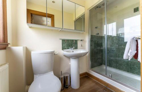 St Michael's - Photo 45