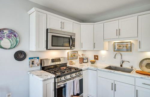 8 Mi to Lake Michigan Creative Retreat with Deck! - Foto 7