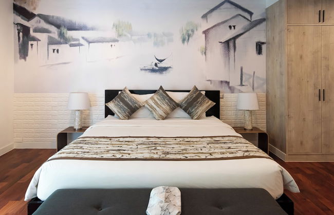 Benviar Tonson Residence - Photo 60