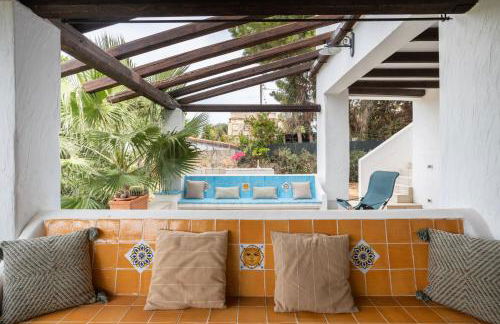 Villa a 300 Mt. dal Mare (Magaggiari) con campo da tennis - Foto 40