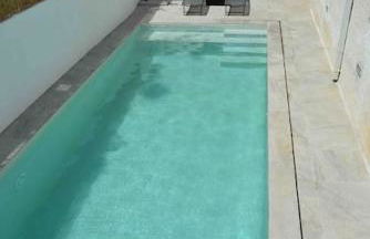 Villa en primera línea de mar con piscina privada - Foto 11