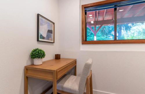 5BR Gem Walk to Microsoft and Near Redmond DT - Foto 17