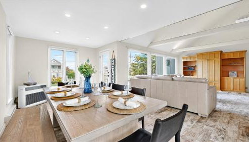 Salty Dolphin by Bayley Vacation Rentals - Foto 2