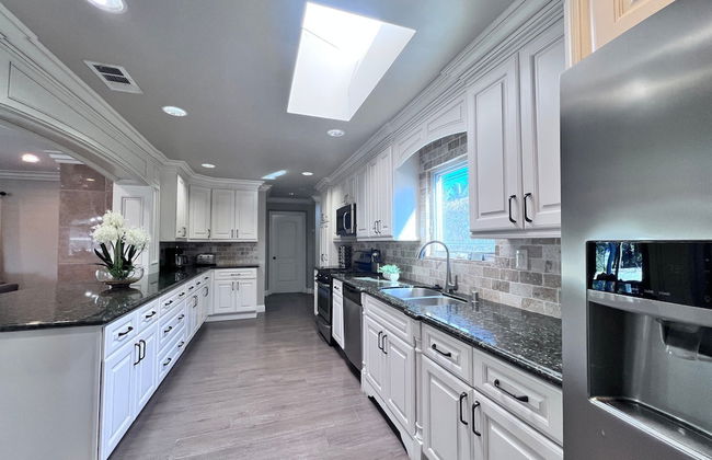 Fabulous 6 Bedroom , 4 Bath Pool W/jacuzzi Home - Foto 15