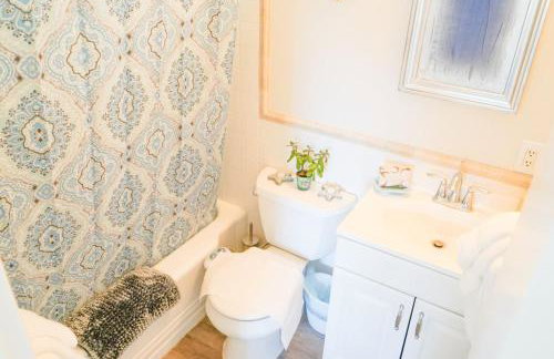 STUNNINGLY PERFECT Beach ALL NEW REMODEL Galore - Foto 16