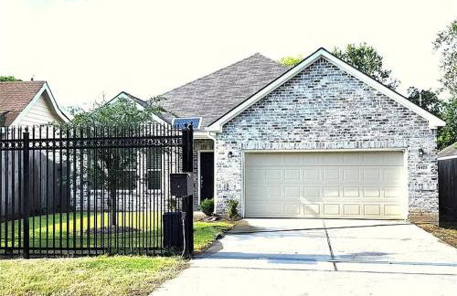 Stunning 3BR Home Near Downtown Houston - Sleeps 8 - Foto 4