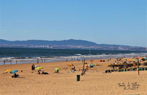 Casinha; Piscina/ Praia/ Lisboa - Foto 42