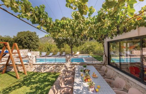 Six-Bedroom Holiday Home In Zagvozd - Foto 17