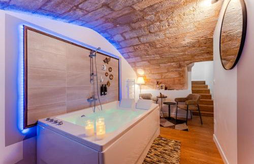 Suite d'Exception sous Voûtes avec Spa & Cinéma - Foto 10