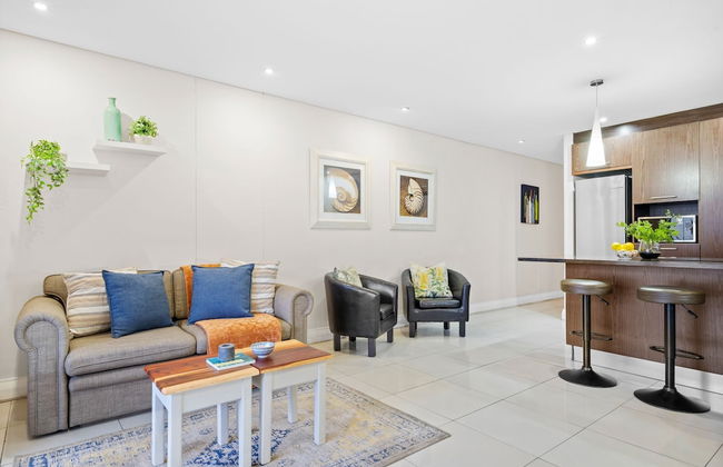 Eden on the Bay 150 by HostAgents - Photo 5