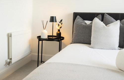 Glory Homes- City centre apartment , sleeps 7 with parking & WiFi - Foto 8