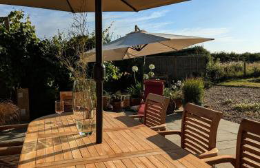 Artist's Hawkhurst Home with Heated Pool & Sauna - Foto 41