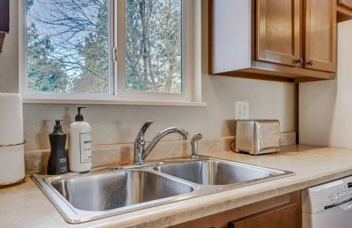 Cresthaven Hall 2 Mins to UCCS Family Fun & BBQ - Foto 19