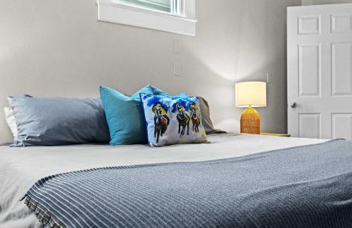 Cozy 1BR Near Downtown King Bed Full Kitchen - Foto 20