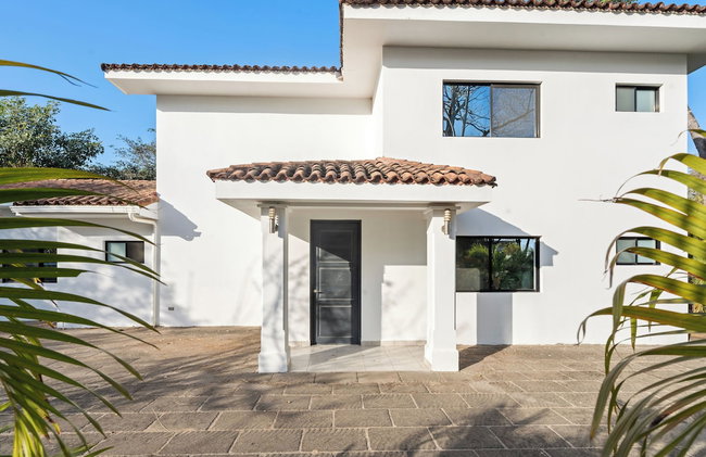 Hacienda Iguana Beach and Golf Resort - Photo 28