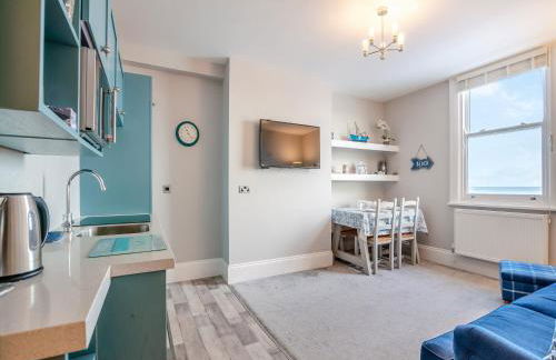 The Landings Apartment 6 - Photo 3