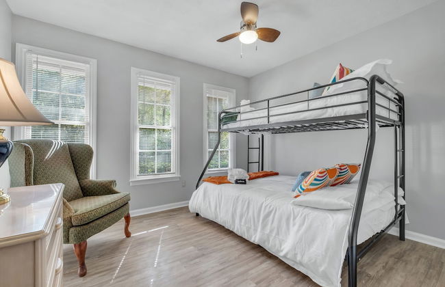 Hudson Manor 4 Bedroom Home by RedAwning - Foto 11