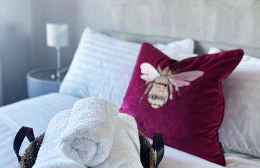 The Heights - quiet detached home - stunning views - Foto 1