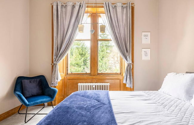 Stunning 5 Bedroom Large Apartment With Parking - Foto 13