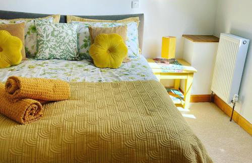 Luxury Three Bedroom Barn Conversion in Devon - Photo 26