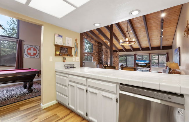 Heavenly Haven - Hot Tub + Seasonal HOA Pool - Foto 32