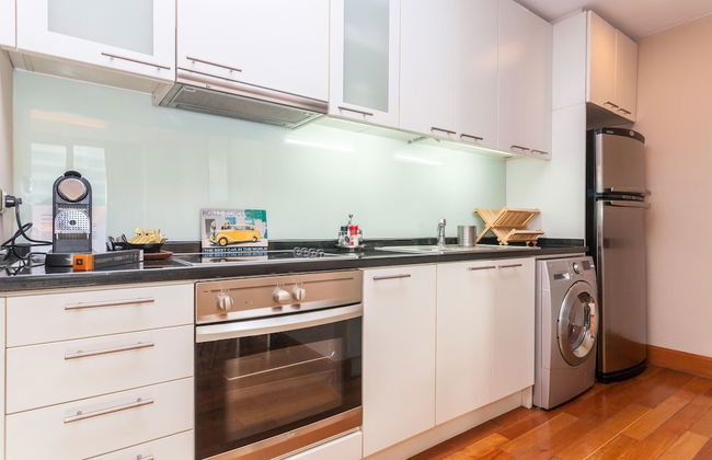 Serviced 2 Bed Skyvillas With View - Photo 12