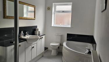 Rent My Spa Home with Pool table Hottub and Sauna - Foto 2