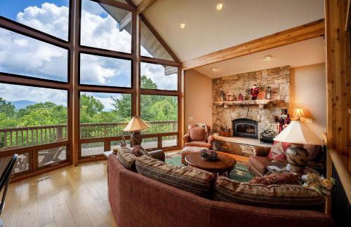 --Mountain Chalet Getaway with Breathtaking View Next to Tail of Dragon-- - Foto 1