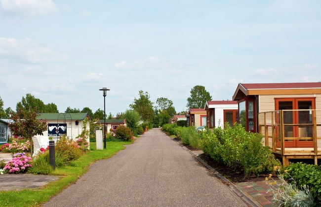 Detached Light Chalet With Dishwasher not far From Hoorn - Foto 20