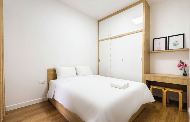 Golden Mansion - Transit Apt Free POOL & GYM - Photo 3