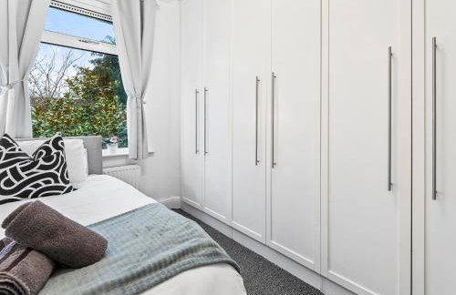 Crew Quarters - Your Ideal Stay in Bury - Photo 36