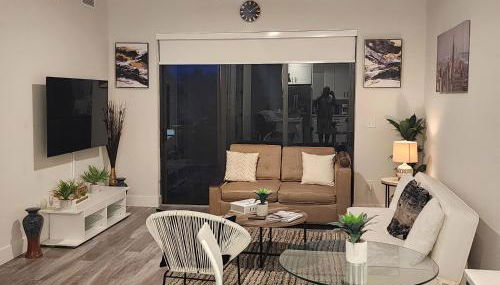 Lux property great for 1 to 8 Guests-family trip ,5Beds 2Rooms Staycation with Gym and EV, proximity to Downtown and Beaches - Foto 5