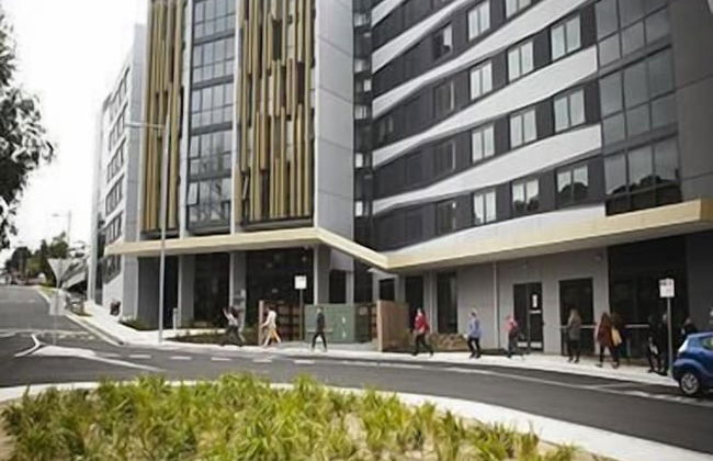 Deakin Residential Services - Foto 1