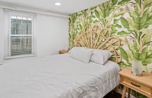 Tropical Bohemian 1BR Apt near Atlantic City Beach - Foto 1