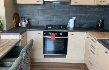 Sea View Serenity 3BR Home near Beach & Town - Foto 33