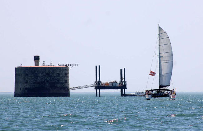 Paseo en catamarán por la costa de La Rochelle - Foto 7