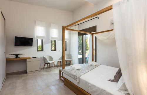 Lagoon Seaside Villa, Sumptuous Retreat,By ThinkVilla - Photo 44