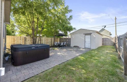 Hanford House w Hot Tub,Sauna,Bar - Photo 37