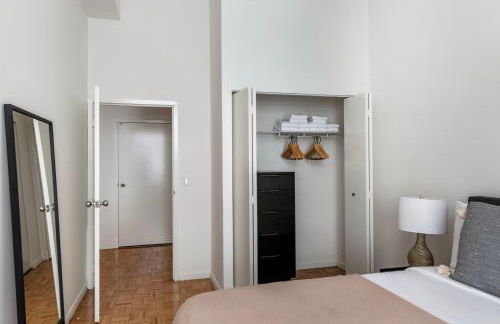 Fidi 1br w doorman wd nr south st seaport NYC-1306 - Foto 10