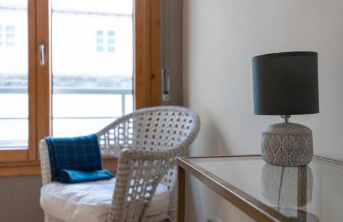 Lua do Mar - T2 - Piscina - Fte ao Mar- Central - Foto 18