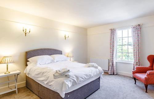 Pattiswick Hall - Photo 12