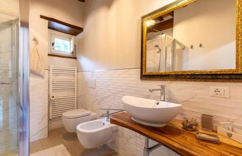 Gorgeous Home In Castiglion Fiorentino - Foto 45