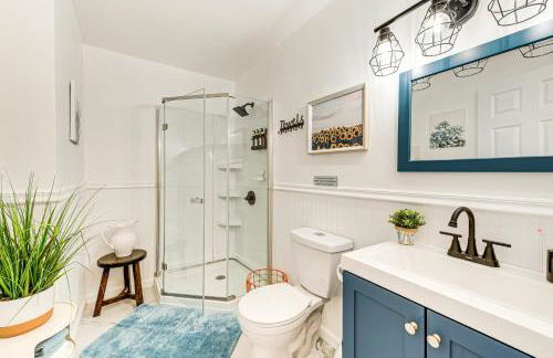 Deck, Fire Pit and Pool Access at Poconos Retreat! - Foto 17