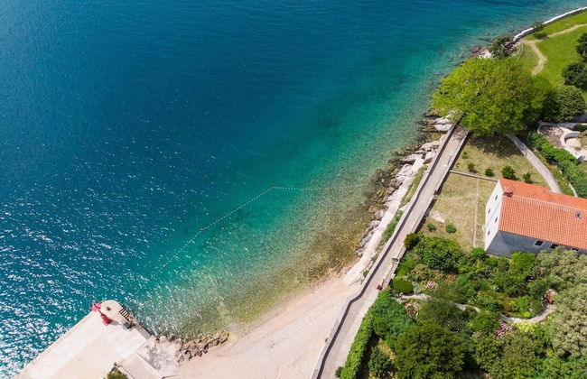 Impeccable 4-bed Apartment in Osor - Foto 22