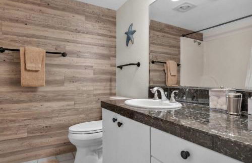 Expansive Ocean-View Retreat with Home Theatre & Spa - Foto 59