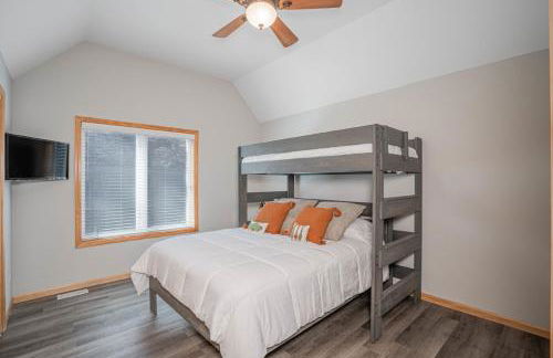 Amazing Vacation Home on the 56 MM, Dock, Water Toys, Fire Pit, 5 bedrooms/5 baths - Foto 38