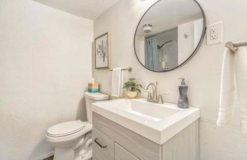 El Sereno Bungalow Pet-Friendly Ivywild Flat - Foto 14