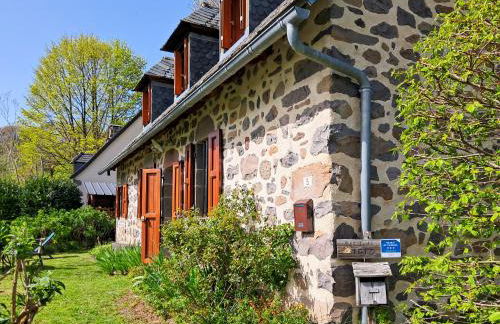 Le refuge de la vallée - 4 à 6 pers - proche de Salers - Foto 45