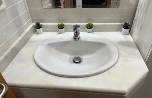 PLAYA ALMENARA ATICO DUPLEX VISTAS AL MAR Y MONTAÑA WIFI,PISCINA a - Foto 49