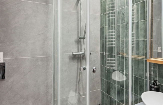 Limehome Piraeus Olive - Foto 77